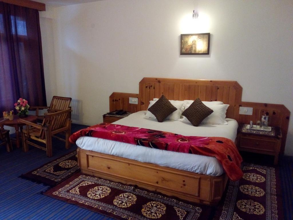 Akash Hills Hotel Маналі Номер фото